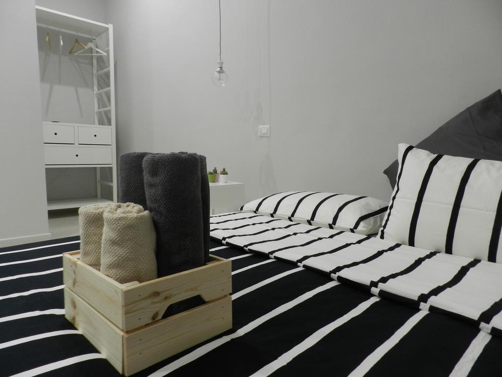Mola Rooms Neapel Exterior foto
