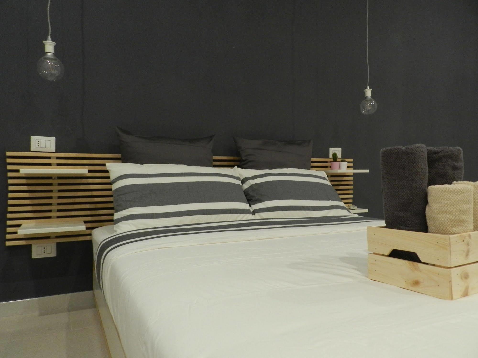 Mola Rooms Neapel Exterior foto