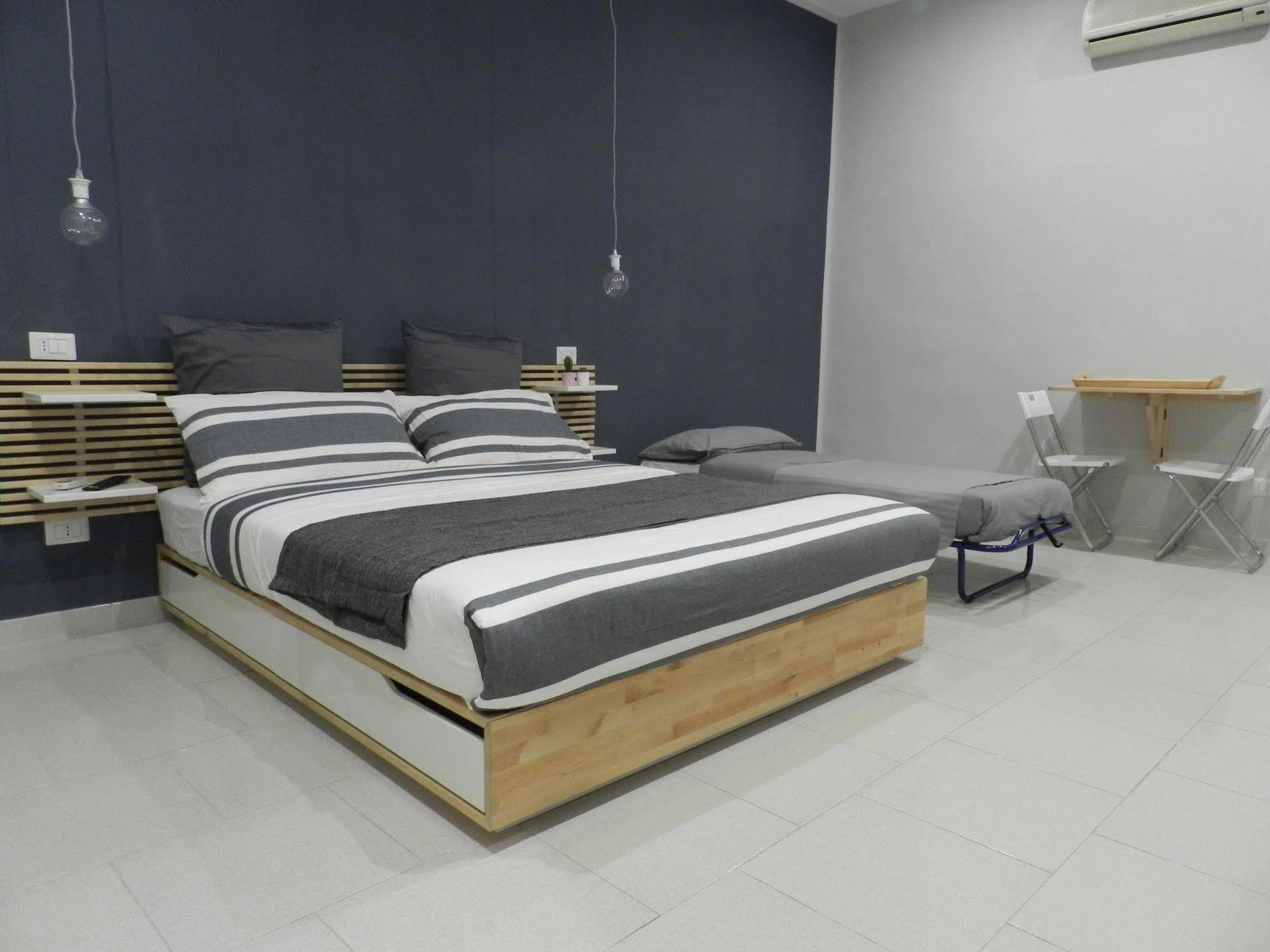 Mola Rooms Neapel Exterior foto